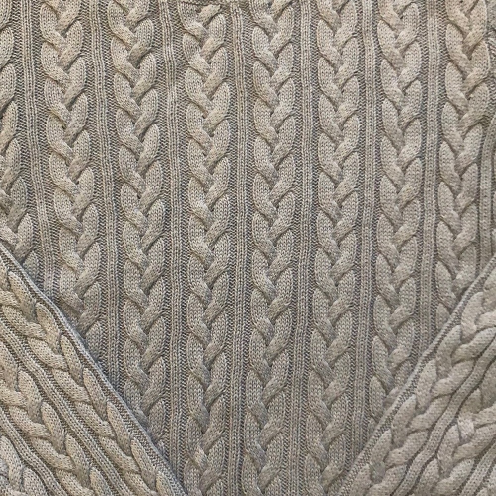 H&M woman’s cable knitted sweater top - Picture 4 of 6